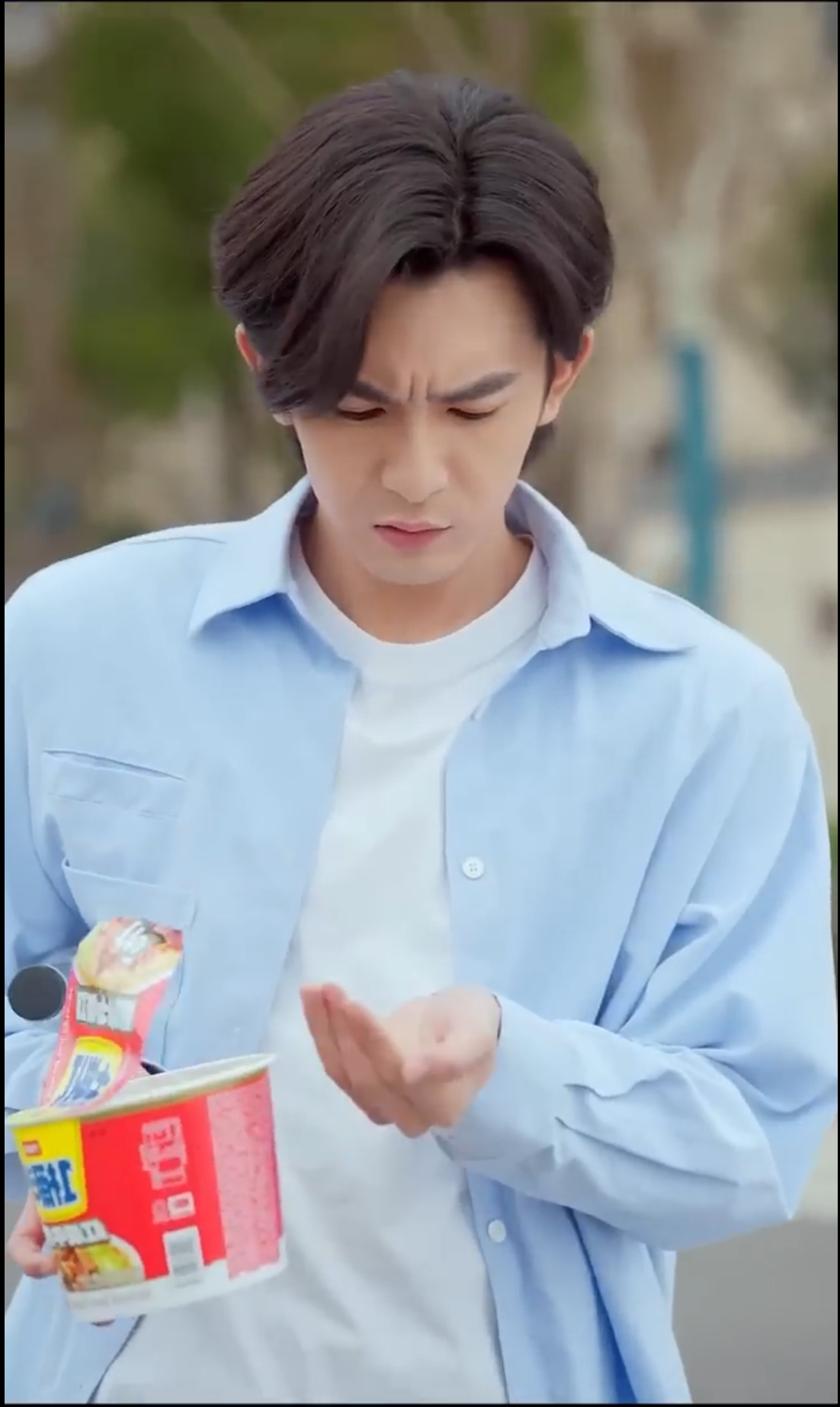 【现代漫】女总裁的方便面神力男友封面图